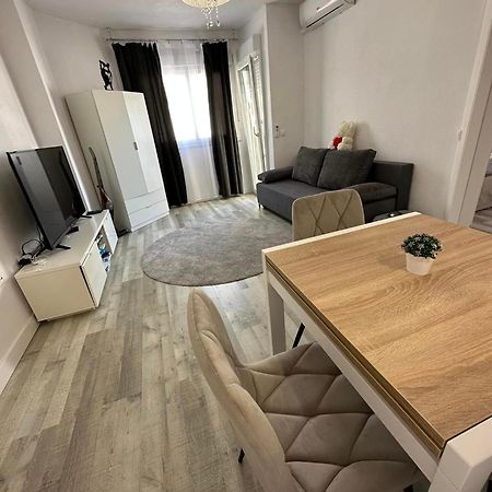 Dom Goscinny 8,3-41 Poznań Zewnętrze zdjęcie